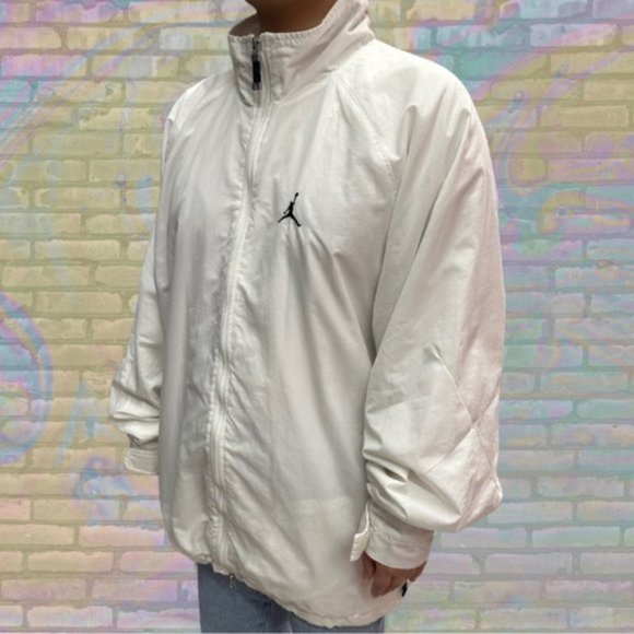 Vintage 90s Nike Air Jordan White Classic Spellout Windbreaker - Picture 3 of 4